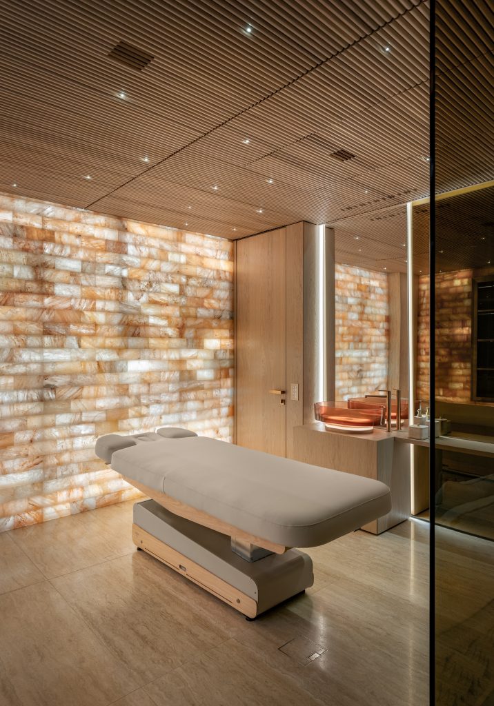 massage room