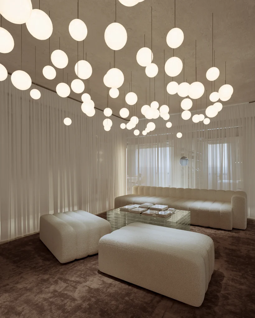 Showroom Lausanne flooring detail commercial renovation